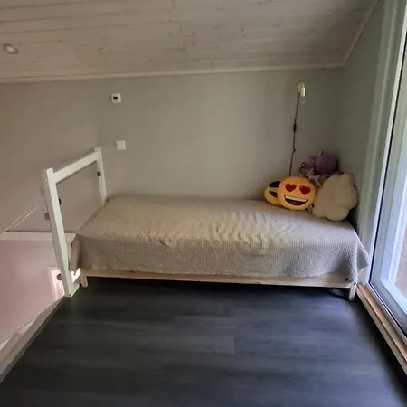 Uniikki Ja Tunnelmallinen Koti דירה Kello